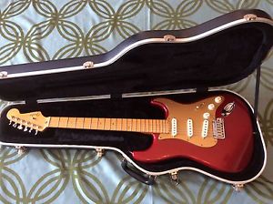 Fender American Deluxe Stratocaster 2004 50th Anniversary Model. Made in USA