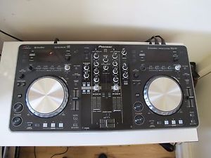 Pioneer XDJ-R1 All-In-One Wireless DJ System With Remotebox