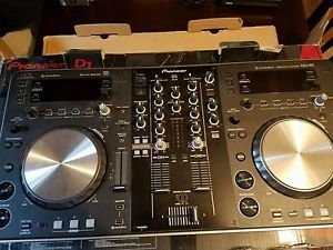 Pioneer XDJ-R1