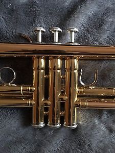 YAMAHA YTR4335GII Bb Trumpet