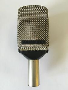 Akg D12-E Vintage Dynamic Microphone