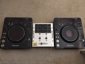 2 x Pioneer CDJ 1000 MK 3's & Numark Mixer