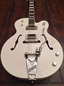 Gretsch Billy Duffy G7593T White Falcon