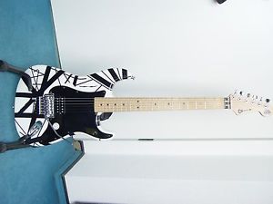 Charvel Evh Art Series Black/White