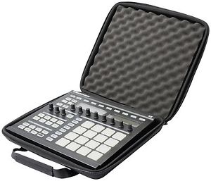 Native Instruments Maschine MK II black + Case Bundle Groovebox Controller