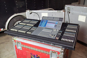 Yamaha M7CL - 48 Digital Mixing Audio Console Road Case Dog House 48 Mic Preamp