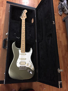 Fender American Standard Stratocaster HSS Jade Pearl Metallic w/ Case