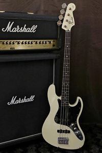 Medium scale Fender Japan Aerodyne Jazz Bass AJB-80M/DJ Dimarzio PU vintage WH