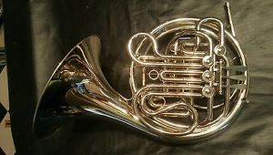 Holton H-179 Double French Horn