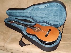 SUPERB "EL VITO" BSC900-CR CLASSICAL GUITAR WITH ARMREST & BOWL SHAPED CUTAWAY