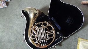 Conn Double French Horn 6D -Great shape!