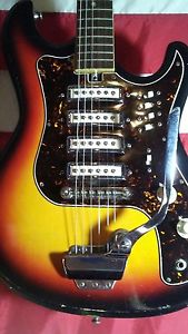 VINTAGE RARE TEISCO CHECKMATE ELECTRIC GUITAR, 4 PICKUP, GREAT PLAYER
