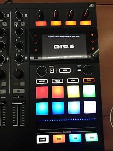 NATIVE INSTRUMENTS TRAKTOR KONTROL S5