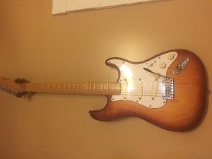 fender stratocaster cherry sunburst