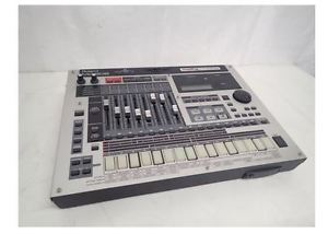 Roland MC-808 Sampling Groovebox From Japan F/S With Tracking Number (4.5）
