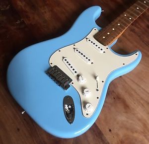 Fender Stratocaster Strat USA Standard Sonic Blue 2000 Awesome Guitar
