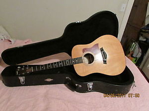 TAYLOR MODEL 310 WITH HARD SHELL TAYLOR CASE / EXCELLENT GUITAR!
