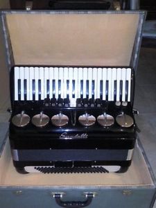 SCANDALLI  AKKORDEON mit original Koffer