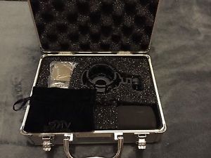 AKG C414 XLS LARGE DIAPHRAGM CONDENSER MICROPHONE