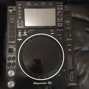 Pioneer CDJ-2000NXS2 Professional USB CD Multi Player Turntable CDJ2000 Nexus 2