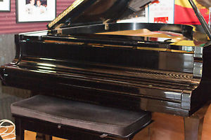 YAMAHA G3 GRAND PIANO IN POLISHED EBONY BLACK 6'1"