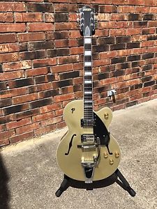 Gretsch G2420T Streamliner Gold Top with Bigsby