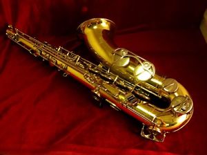 YAMAHA YTS-23 Tenor Saxophone Outfit Excellent Playing Condition!