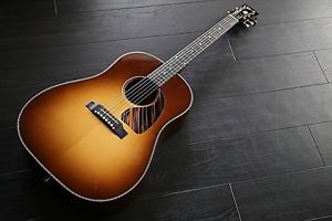 Gibson J-45 HONEYBURST ANNIVYRSARY MODEL Custom Shop Limited FROM JAPAN/569