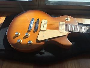 GIBSON LES PAUL GUITAR