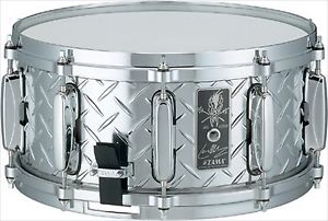 TAMA Lars Ulrich Signature snare drum 14 "X6.5" Diamond Plate Steel F/S