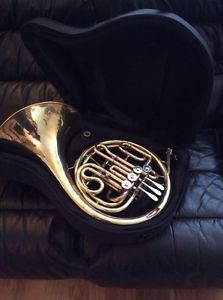 Paxman Studenti horn