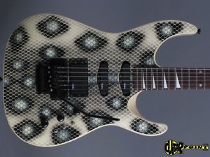 Vester HM Strat /  -Snakeskin Graphic- / Floyd Rose
