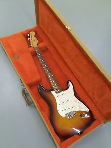Fender Stratocaster Vintage USA '57 reissue with case