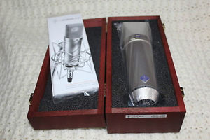Neumann U87Ai w/ Redwood Case and Shock Mount Holder - Mint!