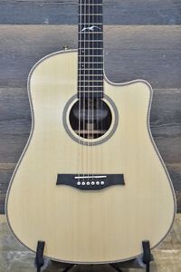 Seagull by Godin Artist Studio CW DLX Element "SF" Guitar w/ TRIC #041572900028