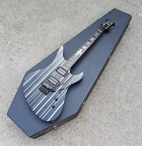 Schecter Synyster Gates Custom Electric Guitar w/Case USED! RKSS030417
