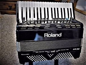 Roland FR-3X virtual accordion in black