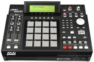 Akai MPC2500 Sampling-Workstation MPC-2500 incl 128 MB RAM Top-Zustand + GEWÄHR