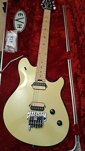 EVH Wolfgang Special Japan 2010, Vintage White,