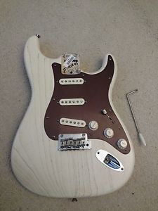Fender Limited Edition Rustic American USA Strat LOADED BODY Nitro White