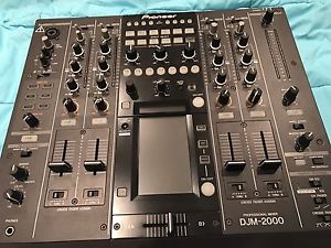 Pioneer DJM 2000, 4 Channel Professional DJ Mixer