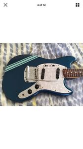 Fender Mustang Lake Placid Blue Competition Stripes 69 re-issue CIJ