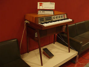 vintage 1964 Philicorda tube combo organ AG7500 & AG7600 tube amp