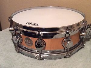 DW Edge Snare 5 X 14" With DW Hoops