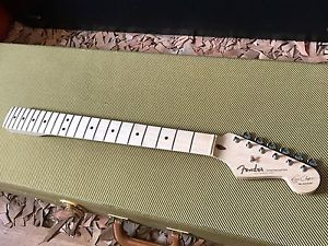 2009 Fender USA Eric Clapton Blackie Signature Artist Strat Maple Guitar Neck