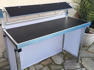DJ Tisch "Showstand 1" aus Aluminium 1,33 Meter Nutzfläche mit Tischplatte