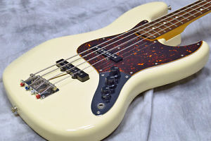 Fender Japan JB62-72 DMC Vintage White, Electric bass guitar, MIJ, a1022