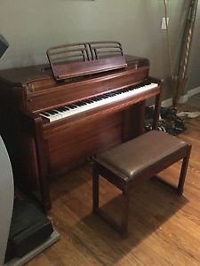 Story & Clark Art Deco waterfall gorgeous 88 key spinet piano & bench