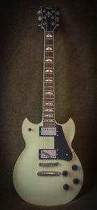 YAMAHA SG1820 VINTAGE WHITE