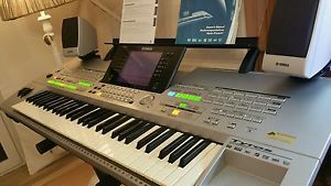 Yamaha Tyros Keyboard USB & 40gb HD zu vergleichen mit  Korg Roland Technics Gem
